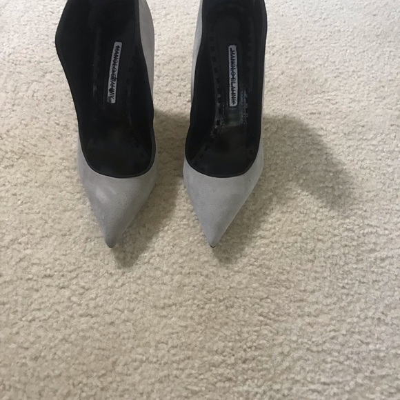 Manolo Blahnik Espedal suede high-collar pump - Picture 7 of 8